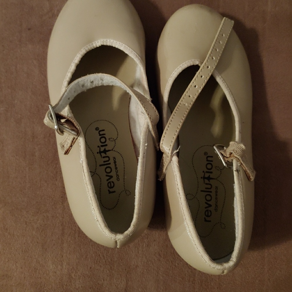 Girls tap shoes